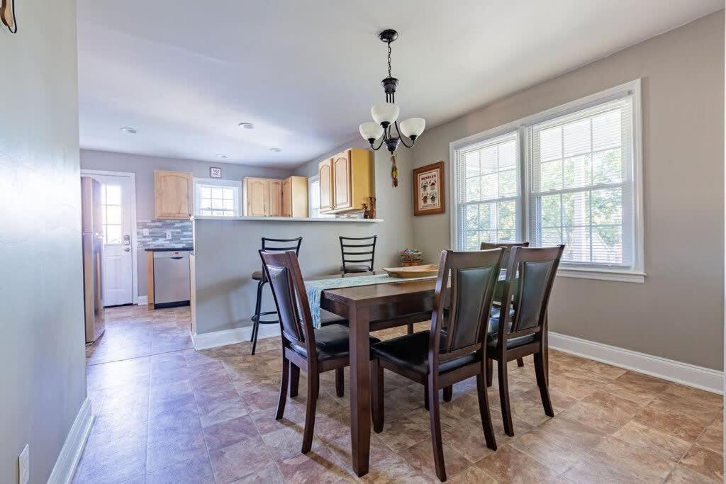 Charming 3-Bedroom Home In Rossville, Ga - Family Retreat Exterior photo